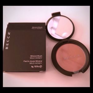 Brand new! Becca Wild Honey Mineral Blush